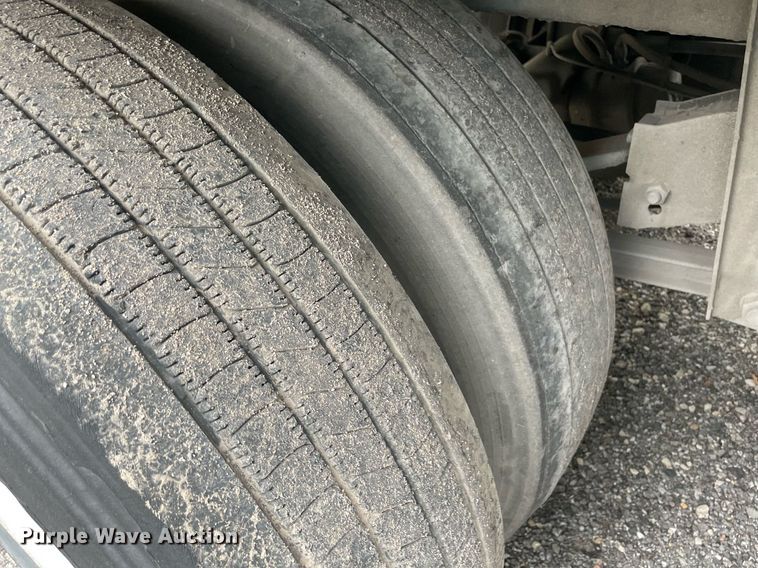 image for item NY9863 2010 Wabash  dry van trailer