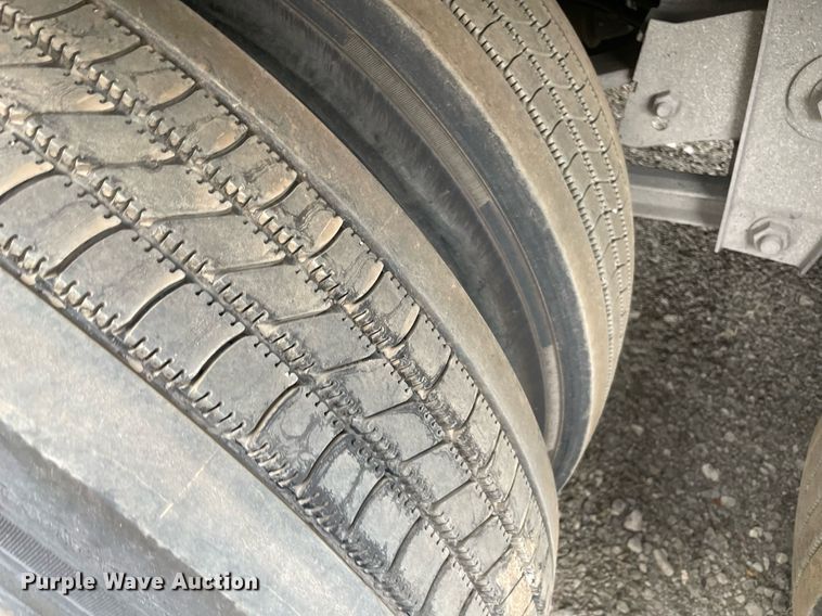 image for item NY9864 2010 Wabash  dry van trailer