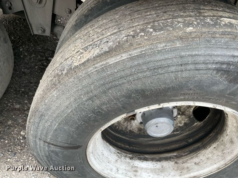 image for item NY9865 2012 Wabash  dry van trailer