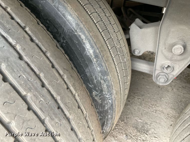 image for item NY9866 2010 Wabash  dry van trailer