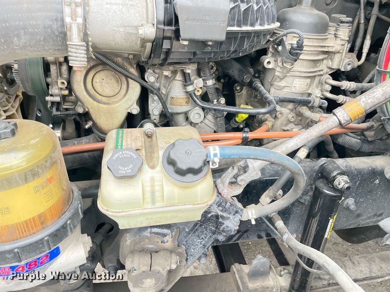 image for item NY9868 2018 Freighliner Cascadia 125  semi truck