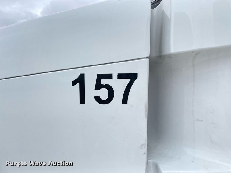 image for item NY9868 2018 Freighliner Cascadia 125  semi truck