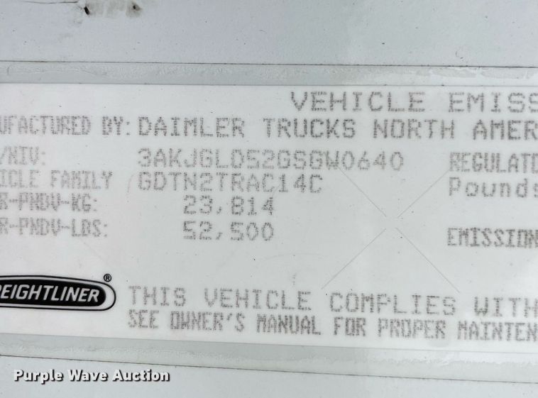 image for item NY9869 2016 Freighliner Cascadia 125  semi truck