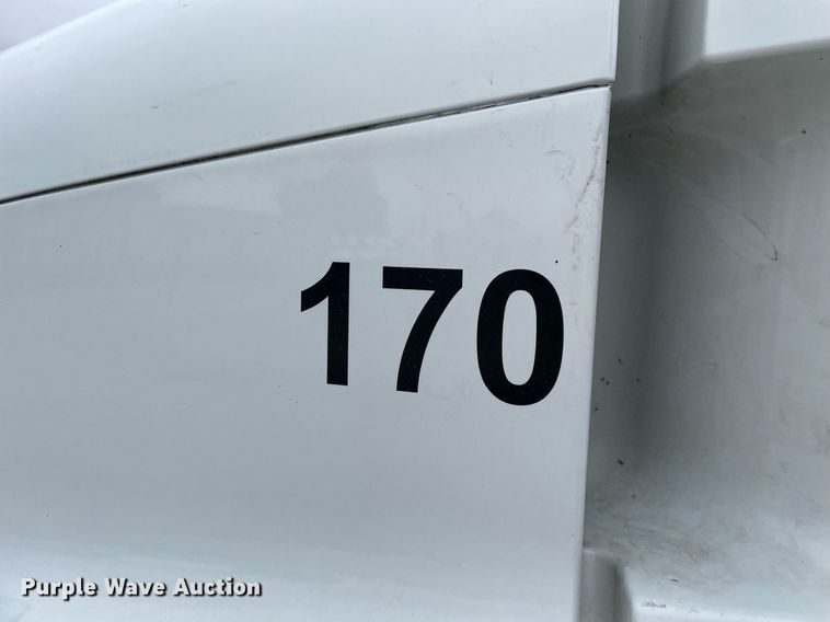 image for item NY9870 2013 Freightliner Cascadia 125  semi truck