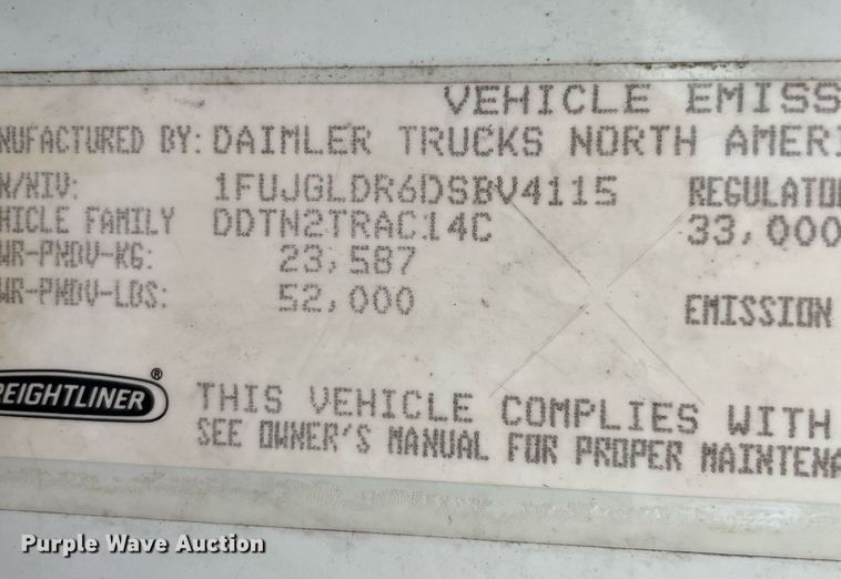 image for item NY9870 2013 Freightliner Cascadia 125  semi truck