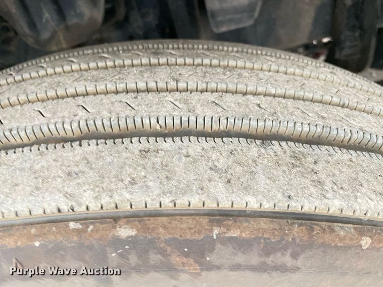 image for item NY9871 2015 Freightliner Cascadia 125  semi truck