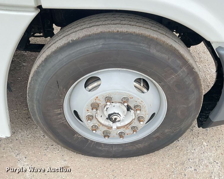 image for item NY9871 2015 Freightliner Cascadia 125  semi truck