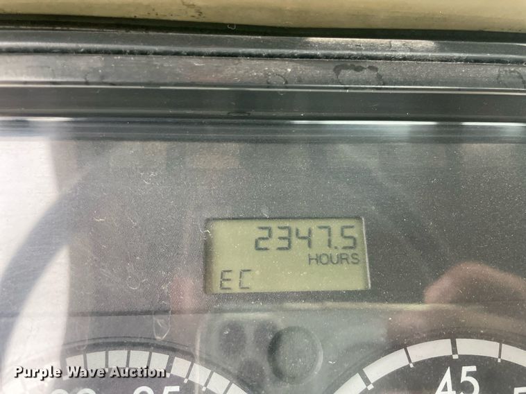 image for item NY9872 2008 Freightliner Columbia 120  semi truck