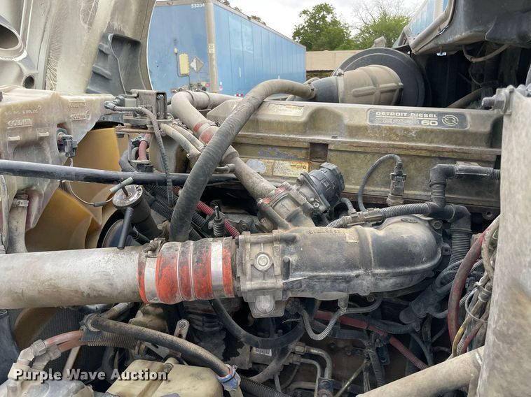 image for item NY9872 2008 Freightliner Columbia 120  semi truck