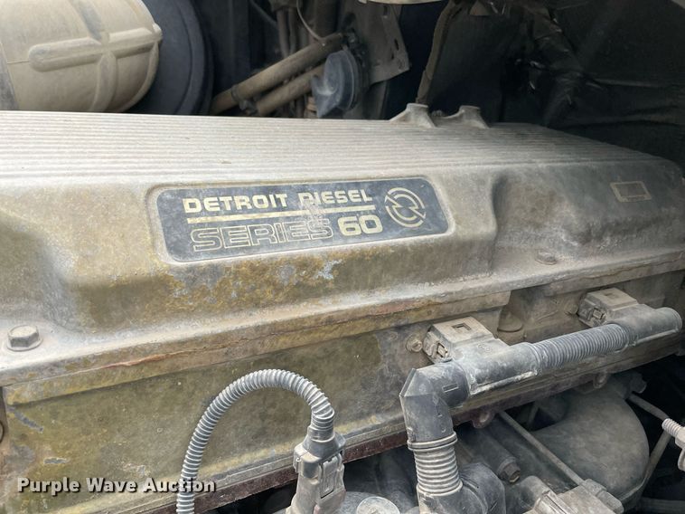 image for item NY9872 2008 Freightliner Columbia 120  semi truck