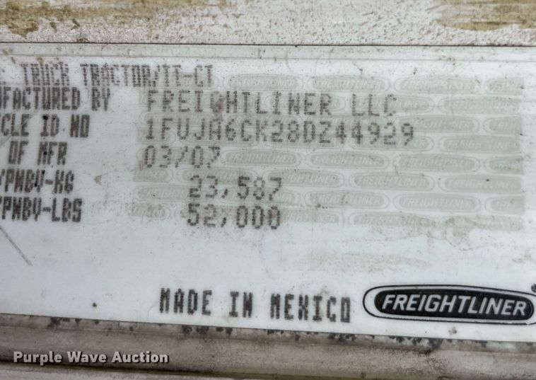 image for item NY9872 2008 Freightliner Columbia 120  semi truck
