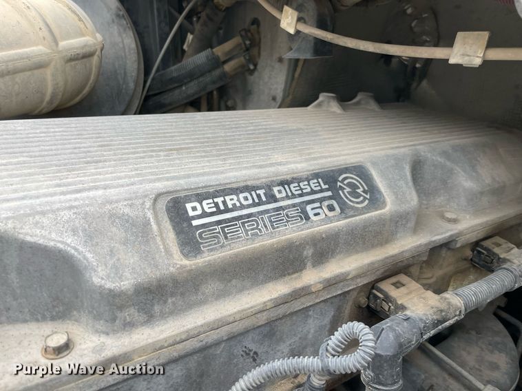 image for item NY9873 2008 Freightliner Columbia 120  semi truck