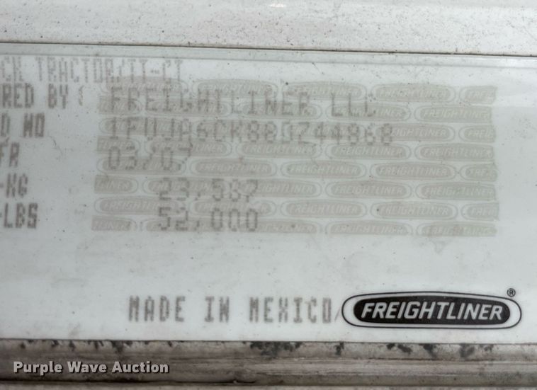 image for item NY9874 2008 Freightliner Columbia 120  semi truck