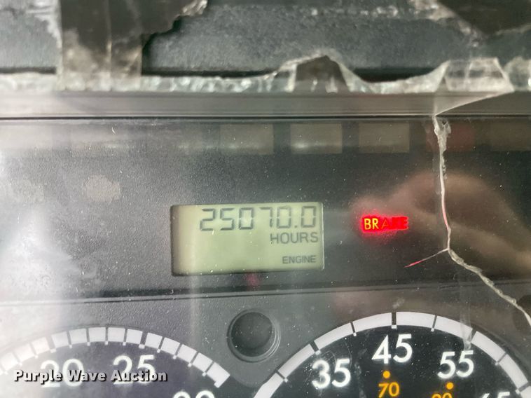 image for item NY9875 2016 Freightliner Cascadia 125  semi truck