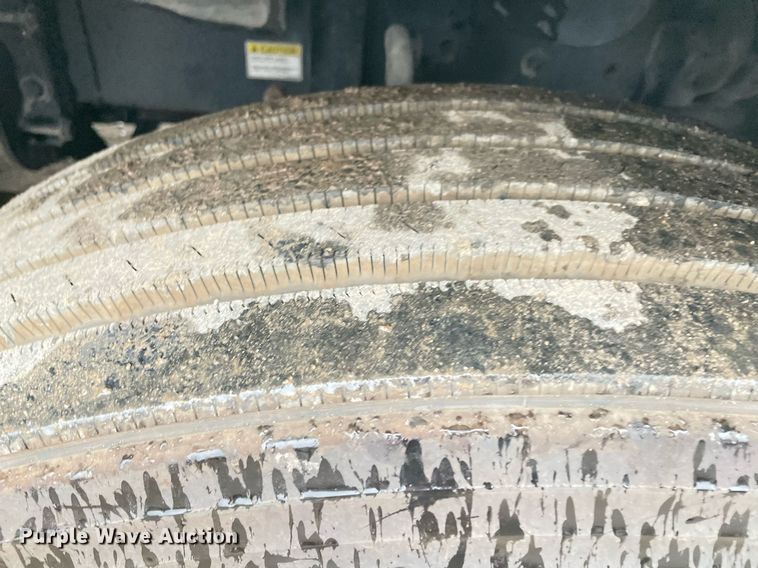 image for item NY9875 2016 Freightliner Cascadia 125  semi truck