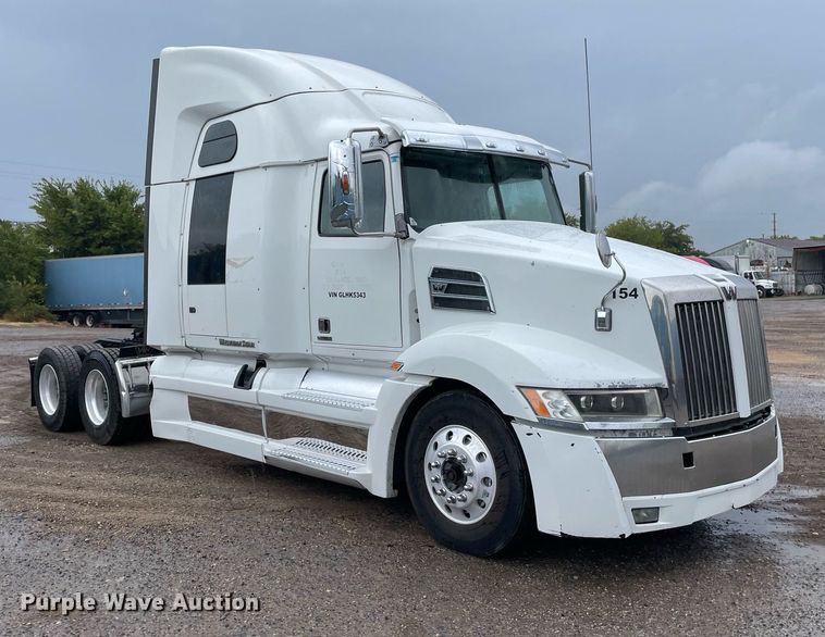 image for item NY9876 2016 Western Star 5700XE  semi truck