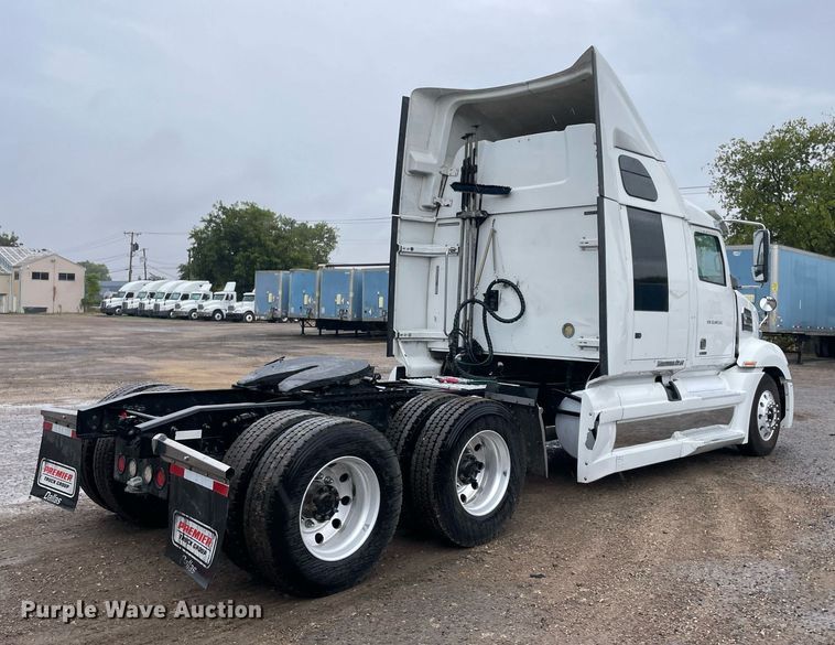 image for item NY9876 2016 Western Star 5700XE  semi truck