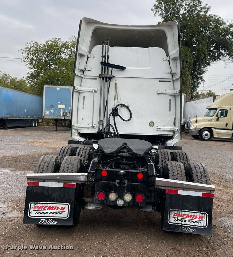 image for item NY9876 2016 Western Star 5700XE  semi truck