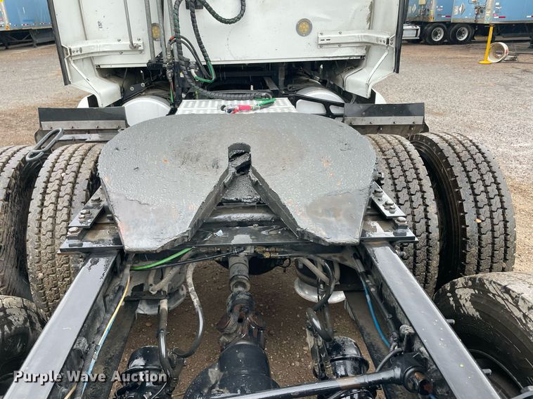 image for item NY9876 2016 Western Star 5700XE  semi truck