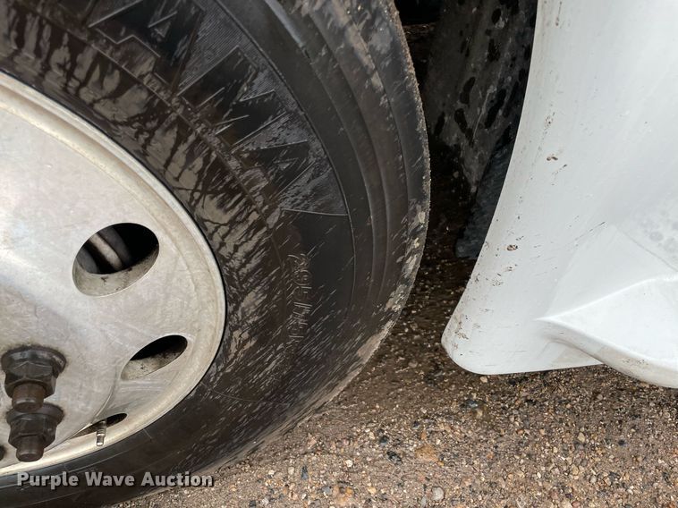 image for item NY9877 2018 Freightliner Cascadia 125  semi truck