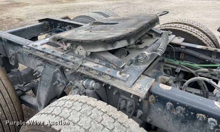 image for item NY9879 2018 Freightliner Cascadia 125  semi truck