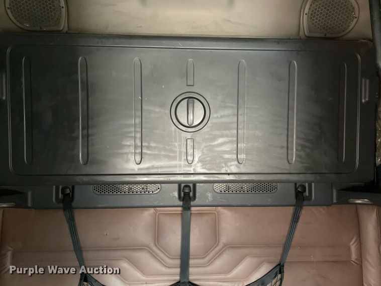 image for item NY9879 2018 Freightliner Cascadia 125  semi truck