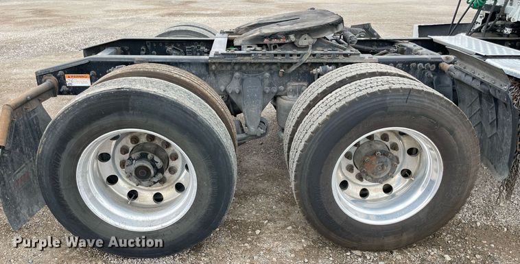 image for item NY9879 2018 Freightliner Cascadia 125  semi truck