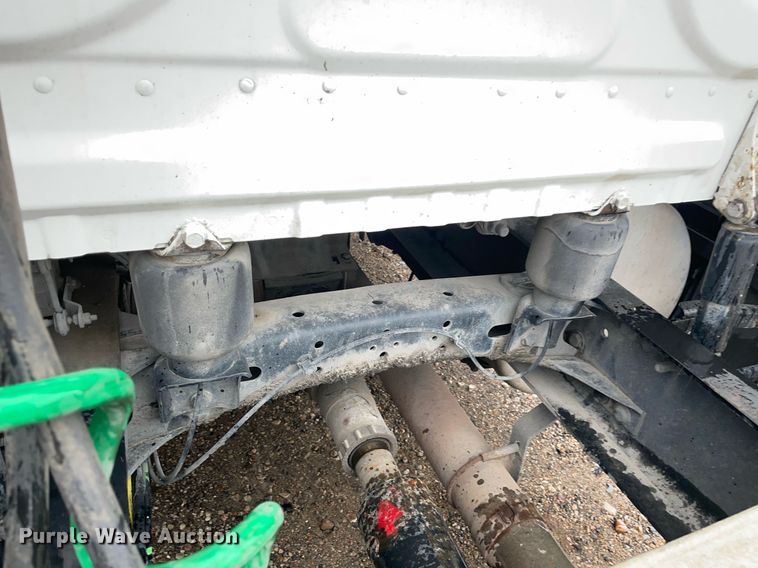 image for item NY9880 2015 Freightliner Cascadia 125  semi truck