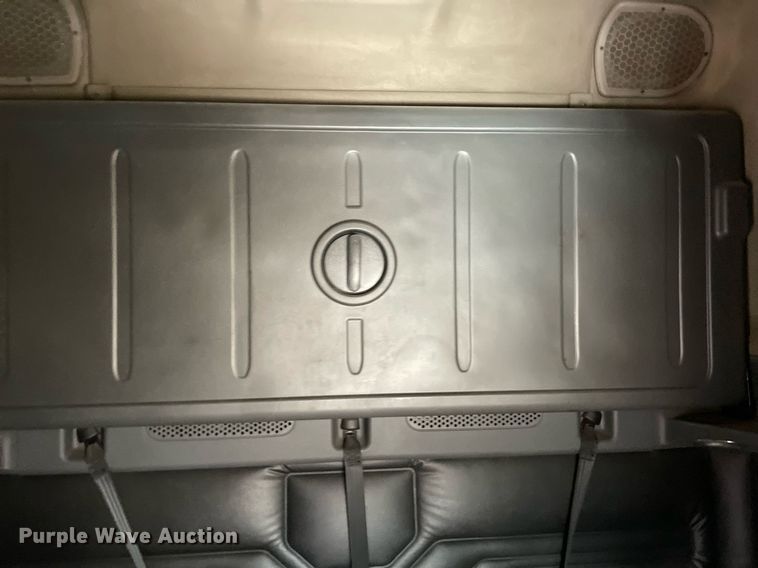 image for item NY9880 2015 Freightliner Cascadia 125  semi truck