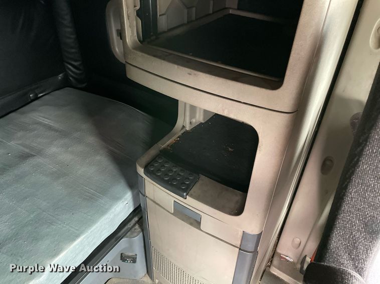 image for item NY9880 2015 Freightliner Cascadia 125  semi truck