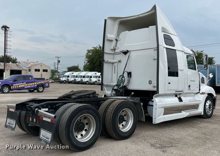 image for item NY9881 2016 Western Star 5700XE  semi truck