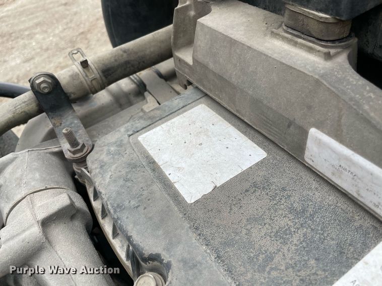 image for item NY9881 2016 Western Star 5700XE  semi truck