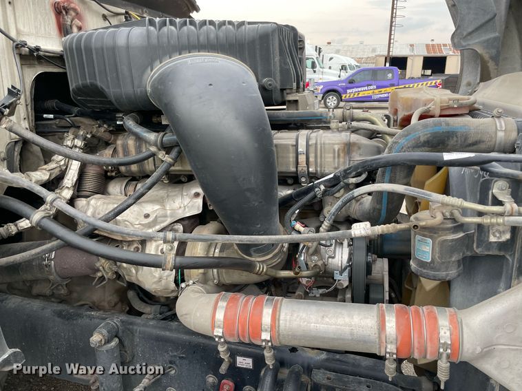 image for item NY9881 2016 Western Star 5700XE  semi truck