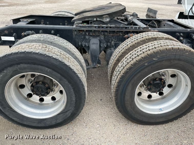 image for item NY9881 2016 Western Star 5700XE  semi truck