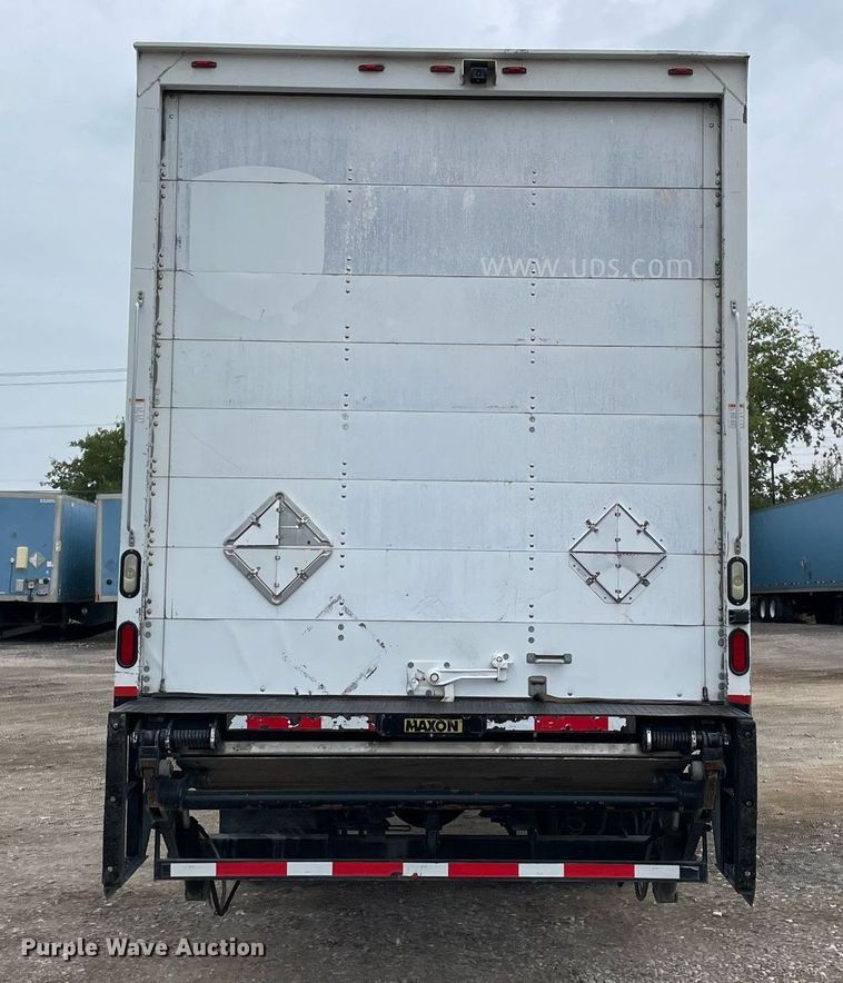 image for item NY9882 2012 Freightliner Business Class M2 106  box truck