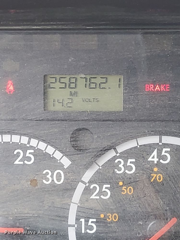 image for item NY9882 2012 Freightliner Business Class M2 106  box truck