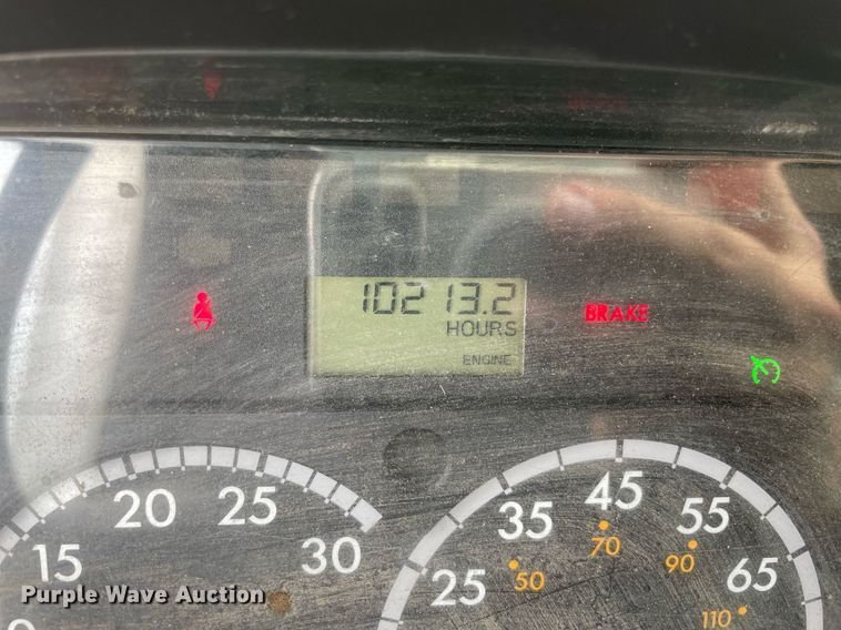 image for item NY9882 2012 Freightliner Business Class M2 106  box truck