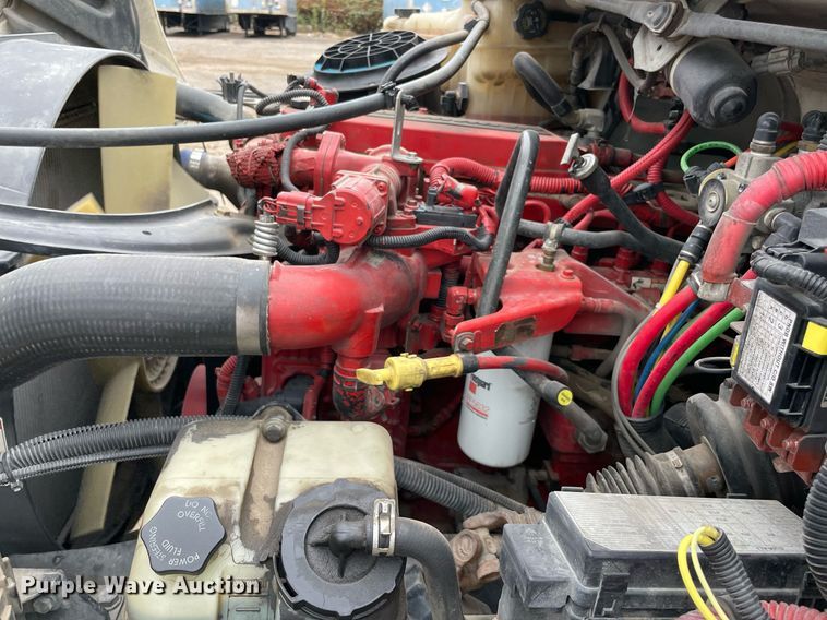 image for item NY9882 2012 Freightliner Business Class M2 106  box truck