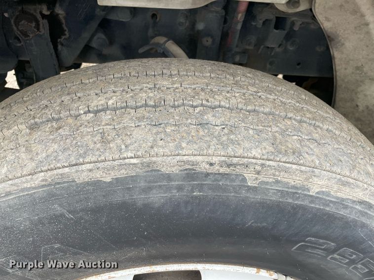 image for item NY9882 2012 Freightliner Business Class M2 106  box truck