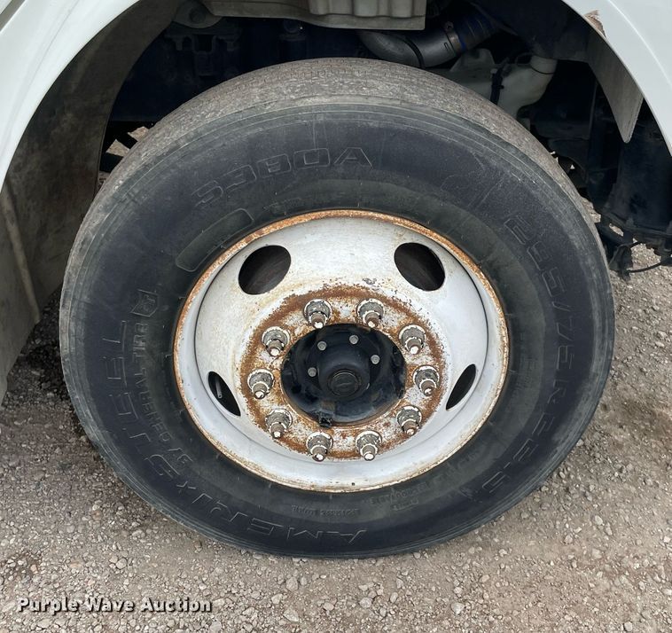 image for item NY9882 2012 Freightliner Business Class M2 106  box truck