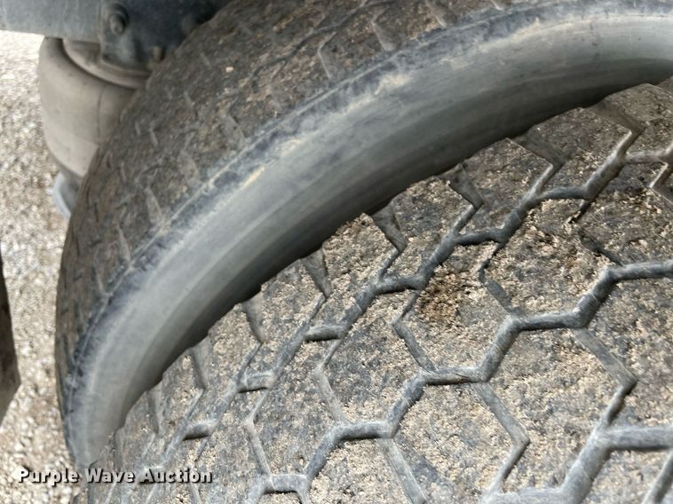 image for item NY9882 2012 Freightliner Business Class M2 106  box truck