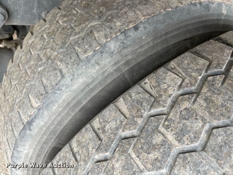 image for item NY9882 2012 Freightliner Business Class M2 106  box truck