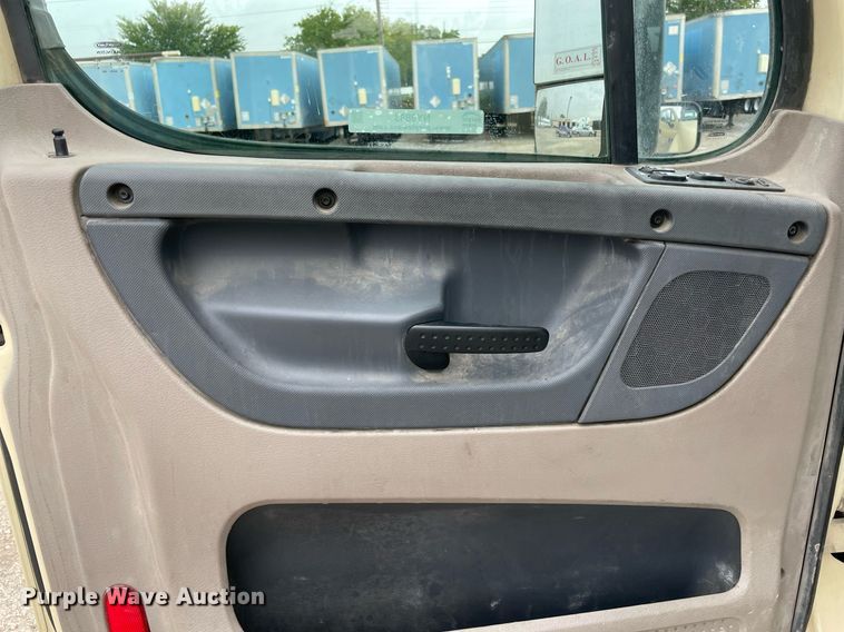 image for item NY9883 2013 Freightliner Cascadia 125  semi truck