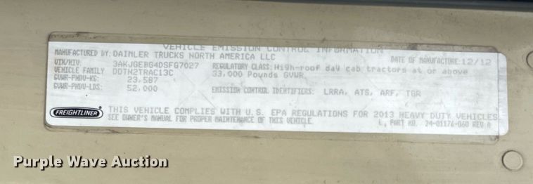 image for item NY9883 2013 Freightliner Cascadia 125  semi truck