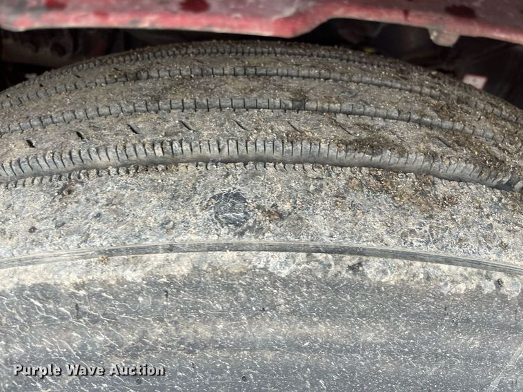 image for item NY9885 2018 Freightliner Cascadia 126SLP  semi truck