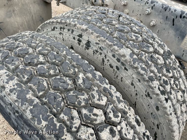 image for item NY9886 2014 Freightliner Cascadia 125  semi truck