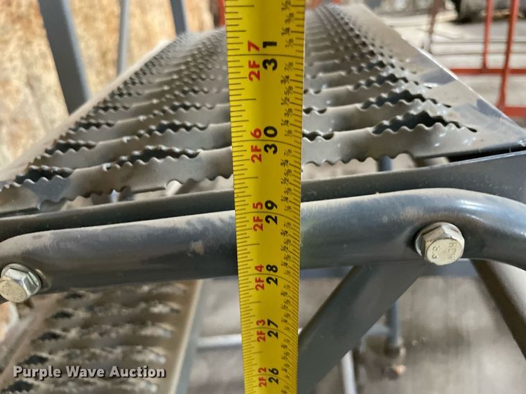 image for item NY9887 (5) ladders