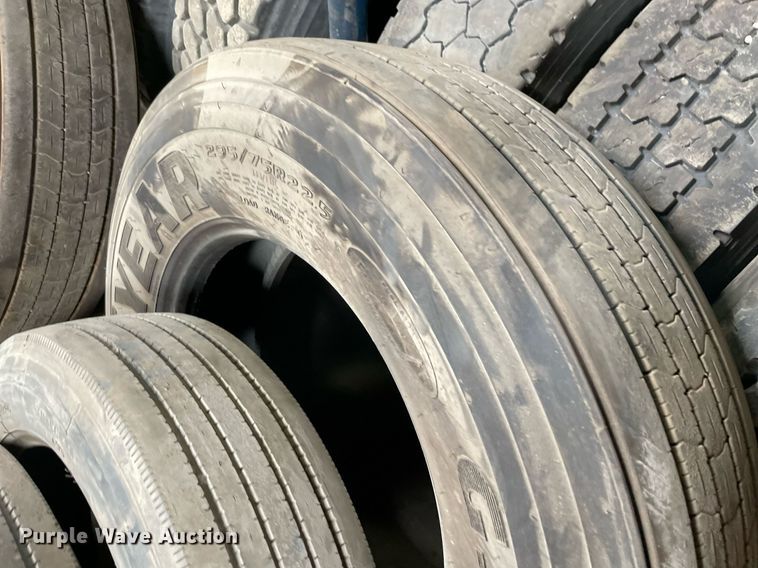 image for item NY9888 Tires and wheels