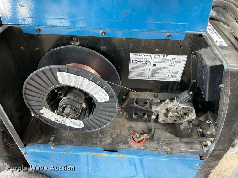 image for item NY9890 Miller Millermatic 252  welder