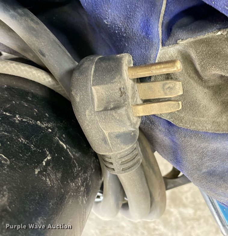 image for item NY9890 Miller Millermatic 252  welder